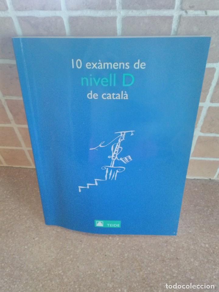 Libros de segunda mano: 10 ex&agrave;mens de nivell D de catal&agrave; - Foto 1