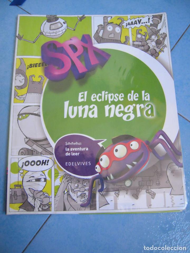Libros de segunda mano: C&oacute;mic El eclipse de la luna negra Superpix&eacute;polis Edelvives - Foto 1