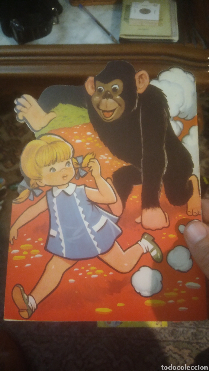 Libros de segunda mano: TORAY 1966. PILI LA CURIOSA. cuento troquelado - Foto 2