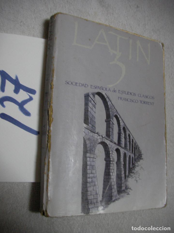 Libros de segunda mano: ANTIGUO LIBRO DE TEXTO - LATIN 3 - Foto 1