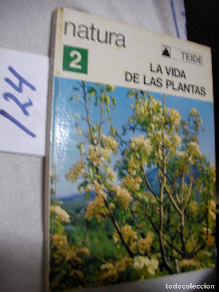 Libros de segunda mano: ANTIGUO LIBRO DE TEXTO - LA VIDA DE LAS PLANTAS - Foto 1
