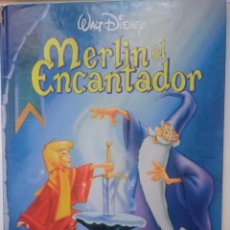 Libros de segunda mano: MERLIN EL ENCANTADOR - WALT DISNEY. Lote 146538542