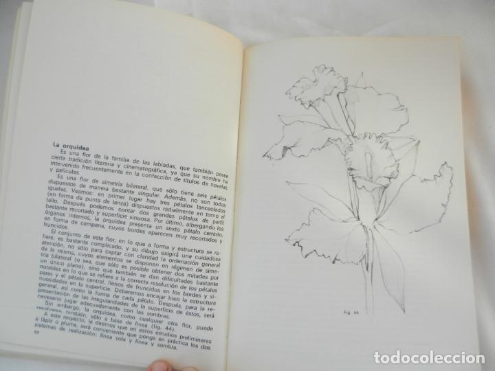 Libros de segunda mano: PINTANDO Y DIBUJANDO FLORES - J. L. VELASCO - CEAC. 1981. - Foto 3