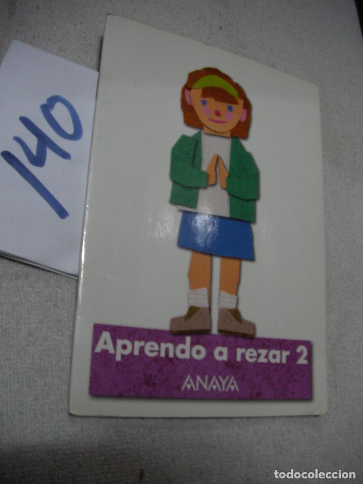 Libros de segunda mano: ANTIGUO LIBRO DE TEXTO - APRENDO A REZAR - Foto 1