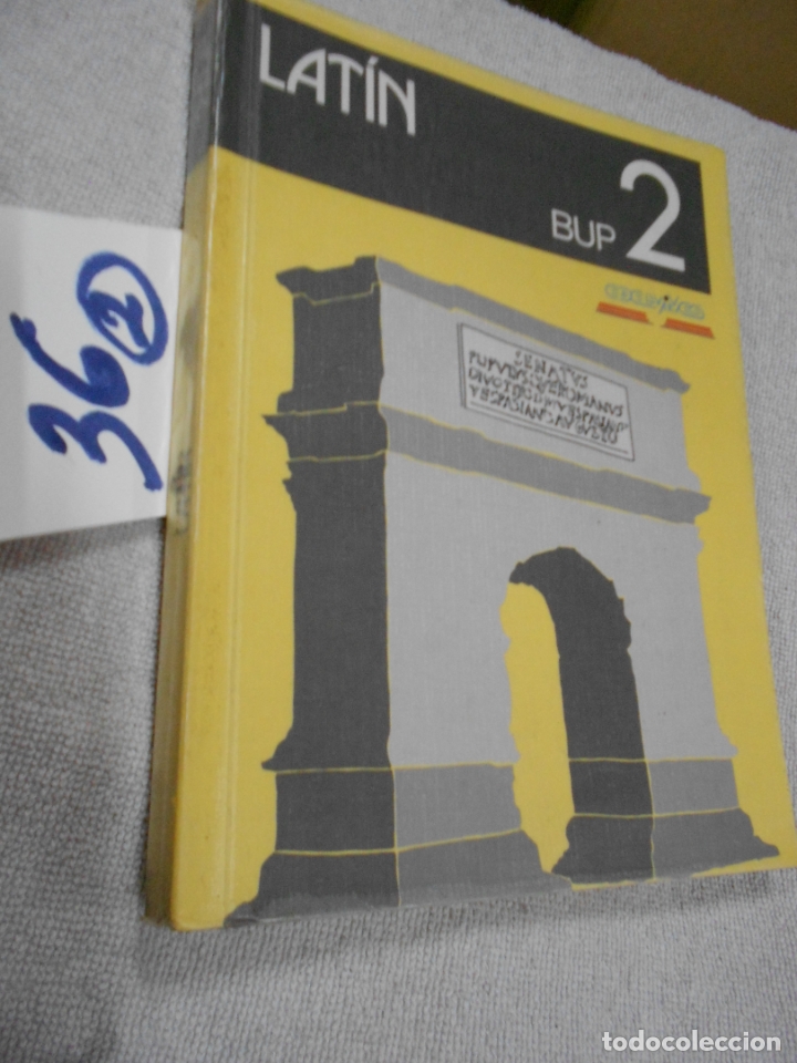 Libros de segunda mano: ANTIGUO LIBRO DE TEXTO - LATIN 2&ordm; BUP - Foto 1
