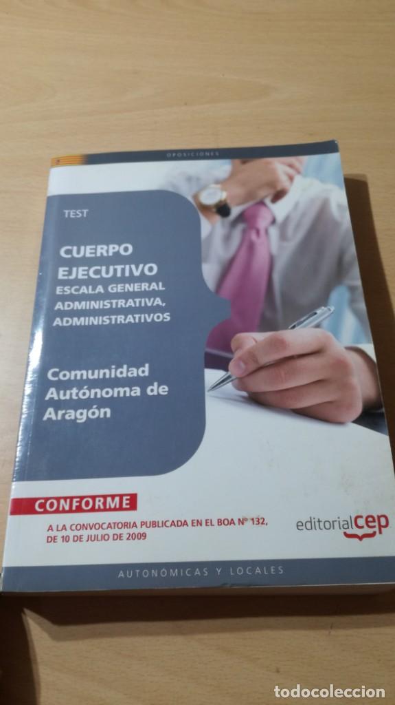 Libros de segunda mano: ADMINISTRATIVOS - ARAGON - TEST 2009	 OPOSICIONES 	LL402 - Foto 1