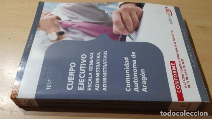 Libros de segunda mano: ADMINISTRATIVOS - ARAGON - TEST 2009	 OPOSICIONES 	LL402 - Foto 2