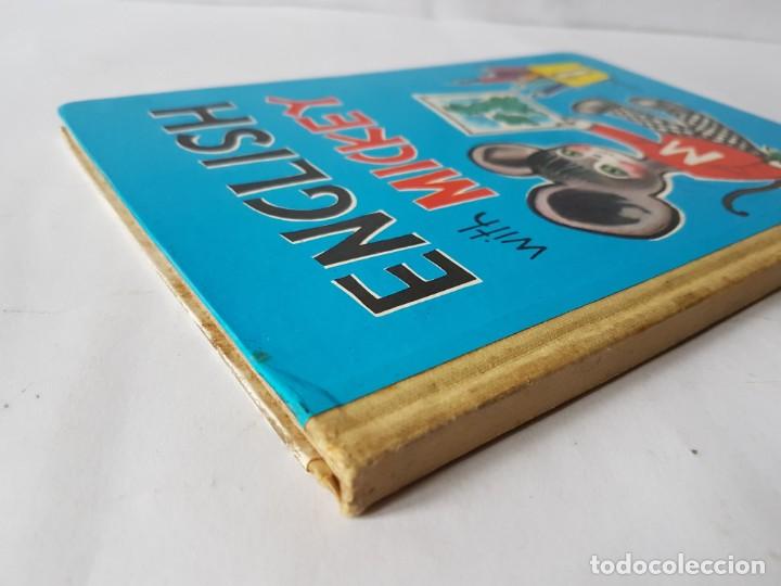 Libros de segunda mano: ENGLISH WITH MICKEY. EDICIONES S.M. 1967 - Foto 3