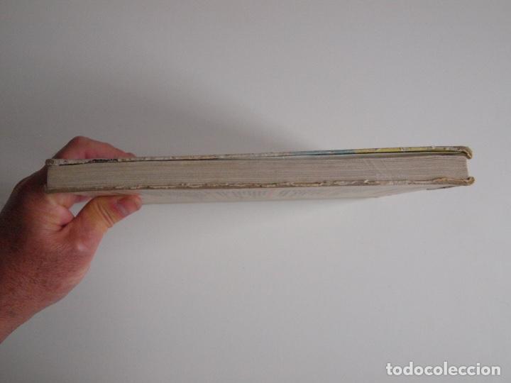 Libros de segunda mano: CHICOS Y COSAS - LECTURAS 3&ordm; - 4&ordm; GRADOS - EDICIONES S.M. 1962 - Foto 11