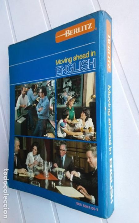 Libros de segunda mano: MOVING AHEAD IN ENGLISH. STUDENTS BOOK - BERLITZ - Foto 5