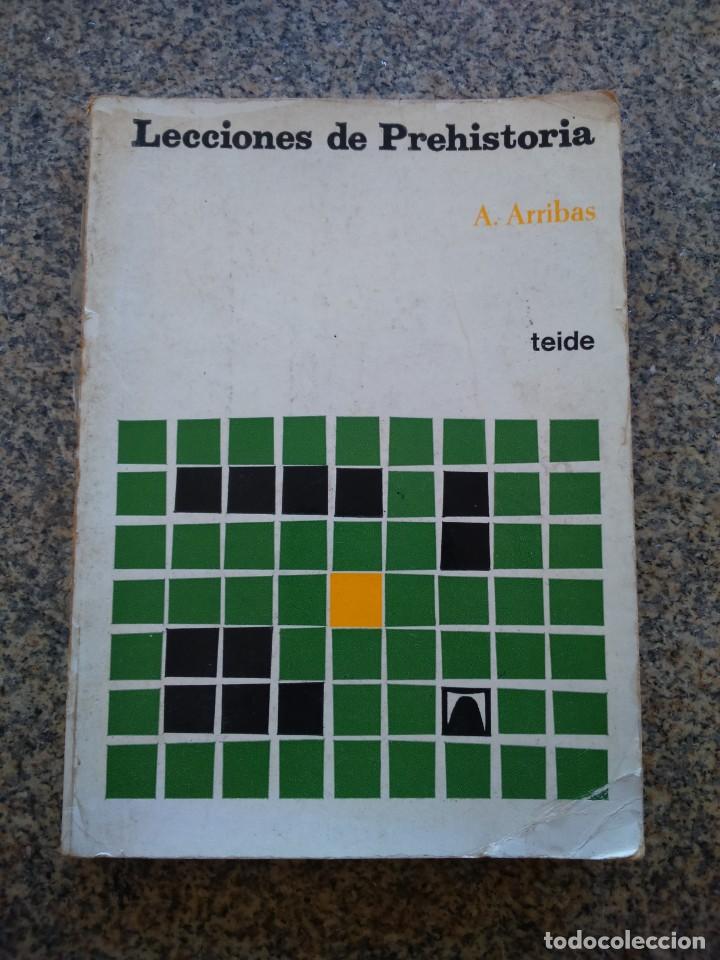 Libros de segunda mano: LECCIONES DE PREHISTORIA -- A. ARRIBAS -- TEIDE 1983 -- - Foto 1