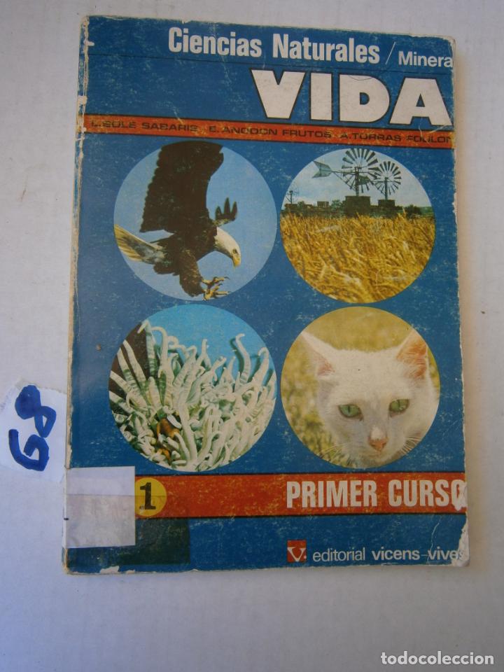 Libros de segunda mano: ANTIGUO LIBRO DE TEXTO - CIENCIAS NATURALES 1&ordm; - Foto 1