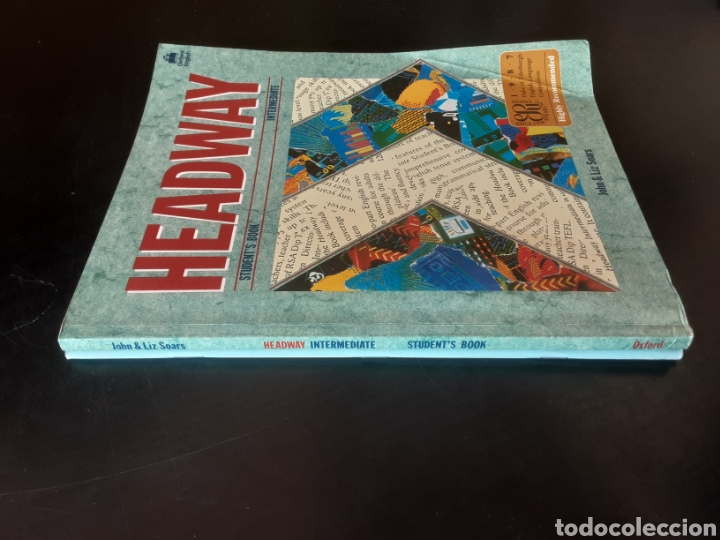 Libros de segunda mano: HEADWAY Students book & workbook. Intermediate - Foto 2