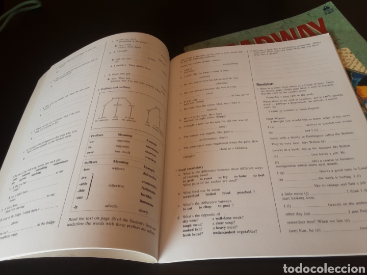Libros de segunda mano: HEADWAY Students book & workbook. Intermediate - Foto 11