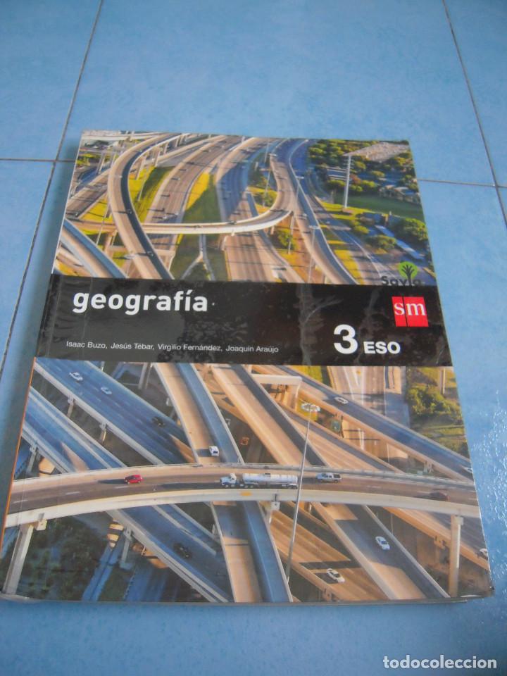 Libros de segunda mano: Geograf&iacute;a 3&ordm; ESO Savia SM - Foto 1
