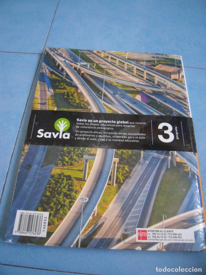 Libros de segunda mano: Geograf&iacute;a 3&ordm; ESO Savia SM - Foto 2