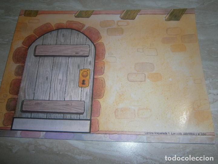 Libros de segunda mano: ANTIGUO LIBRO DE TEXTO - LAMINA TROQUELADA - LOS SIETE CABRITOS Y EL LOBO - Foto 1