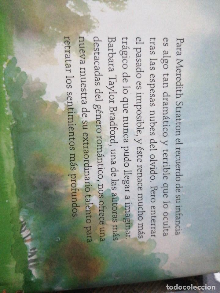 Libros de segunda mano: Libro Barbara Taylor Bradford Nubes del pasado - Foto 3