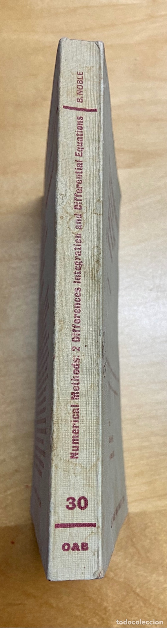 Libros de segunda mano: NUMERICAL METHODS: 2 - DIFFERENCES INTERGRATION AND DIFFERNTIAL EQUATIONS - B. NOBLE - 1966 - Foto 3