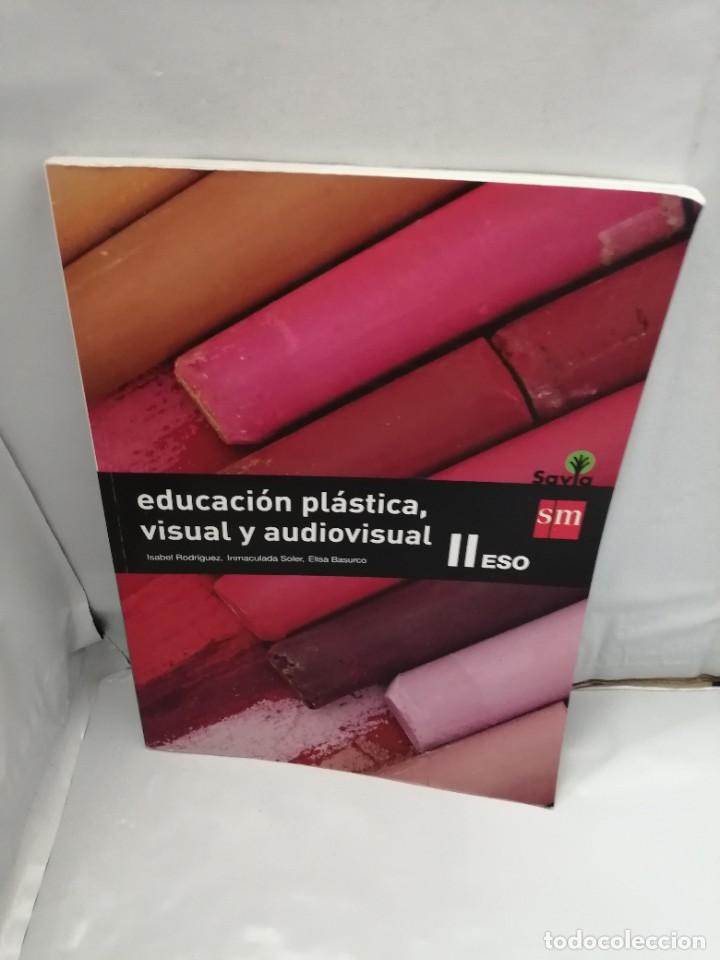 Libros de segunda mano: SAVIA, EDUCACI&Oacute;N PL&Aacute;STICA, VISUAL Y AUDIOVISUAL, 2 ESO - Foto 1