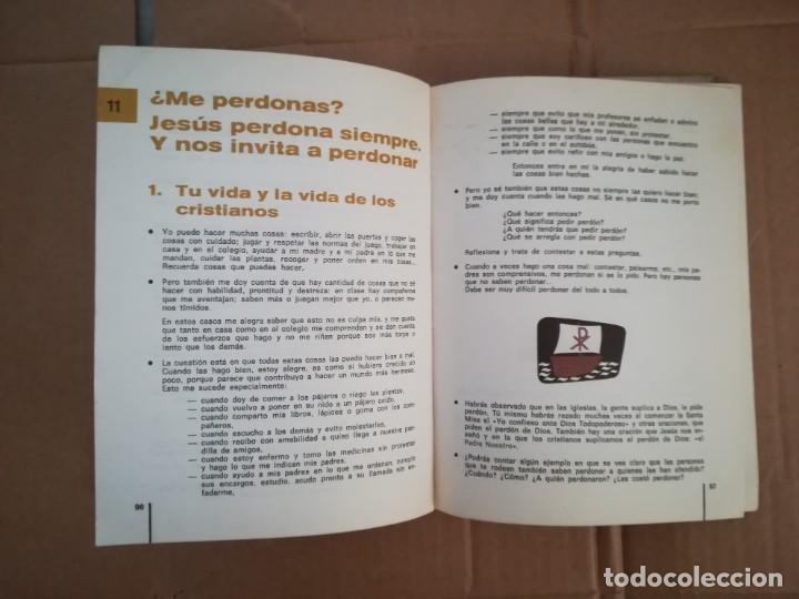Libros de segunda mano: Libro de texto catecismo 4 1973 religion ** - Foto 4