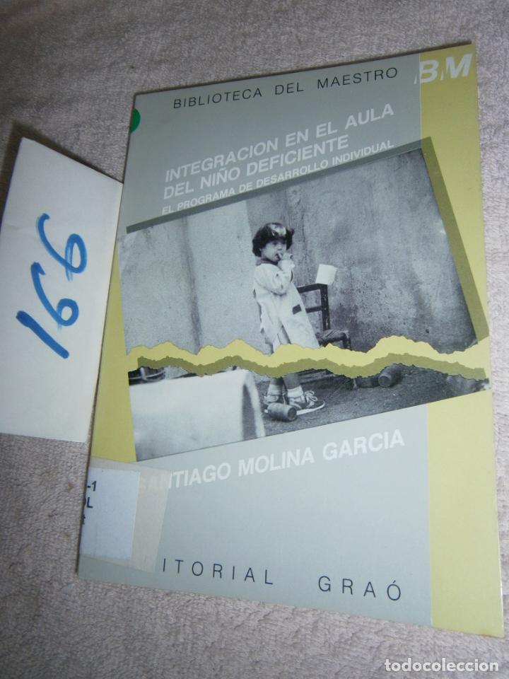 Libros de segunda mano: ANTIGUO LIBRO DE TEXTO - INTEGRACION EN EL AULA DEL NI&Ntilde;O DEFICIENTE - Foto 1