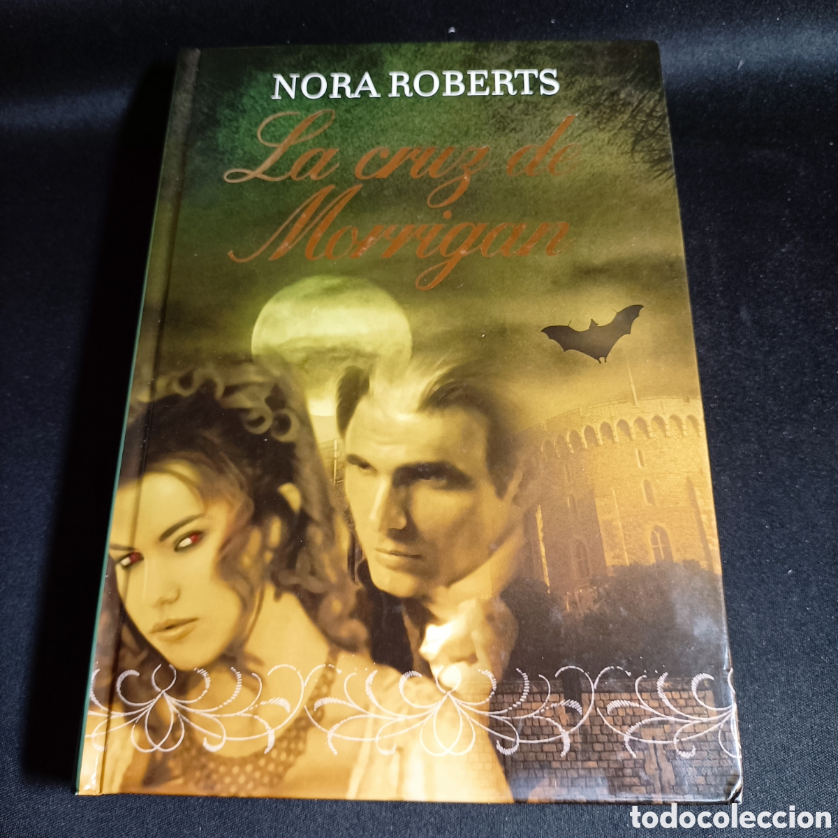 Libros de segunda mano: (FYF) LA CRUZ DE MORRIGAN - NORA ROBERTS - Foto 1