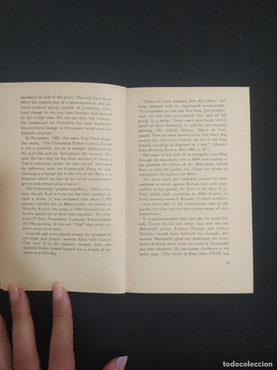Libros de segunda mano: CAMILO TORRES: PRIEST AND REVOLUTIONARY. 1968. - Foto 3