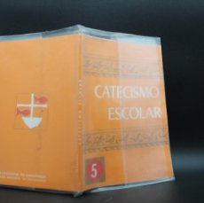 Libros de segunda mano: LIBRO DE RELIGIÓ CATECISMO ESCOLAR 5 CONFERENCIA EPISCOPAL ESPAÑOLA CATEQUESIS 1977. Lote 372242056