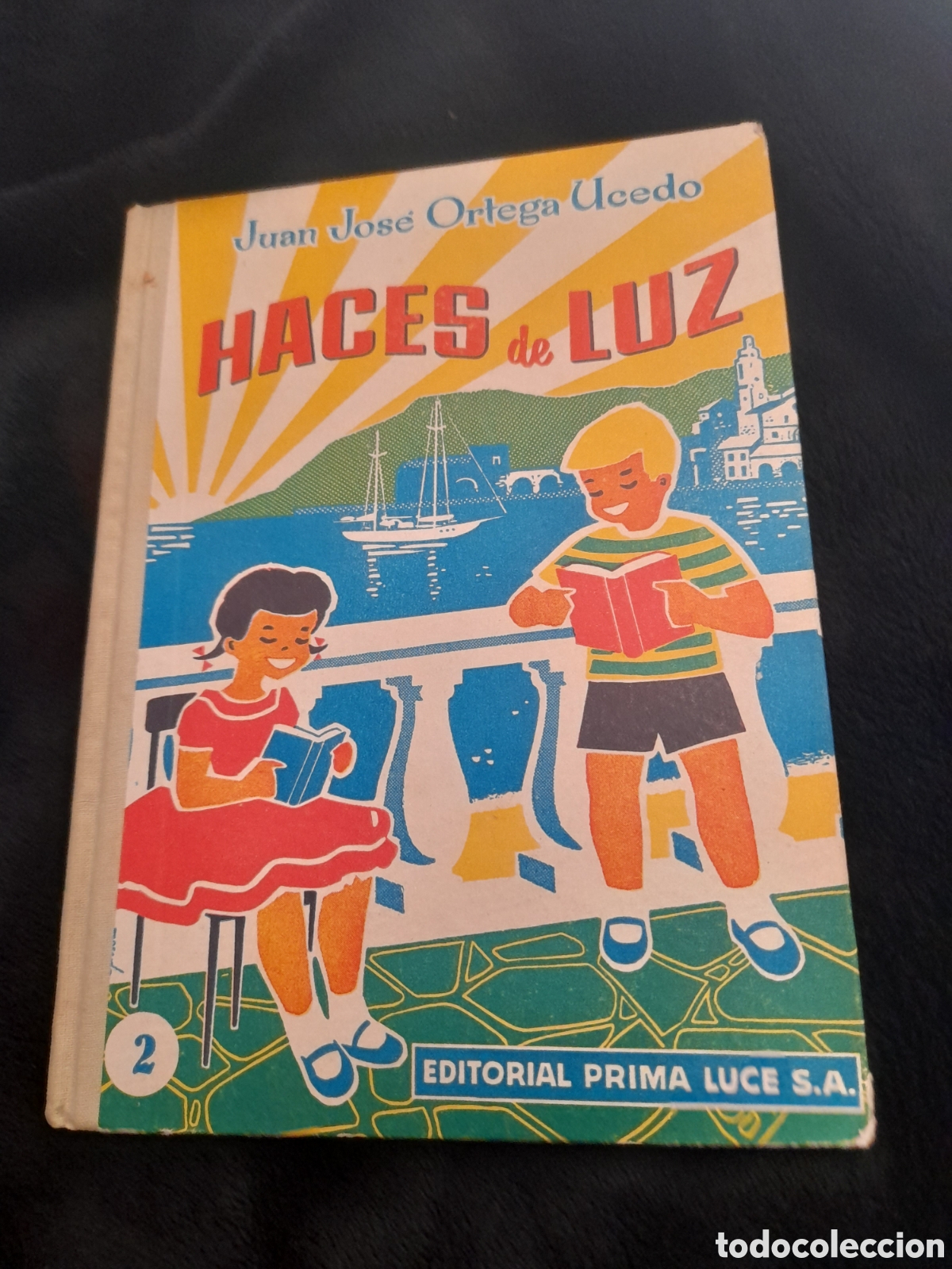 Libros de segunda mano: Haces de Luz, compendio de actividades escolares, de 1962 - Foto 1