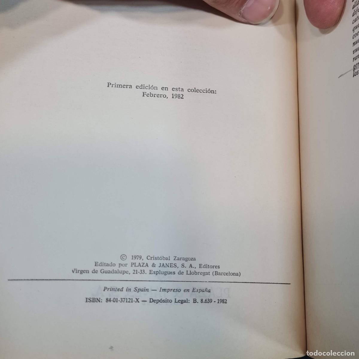 Libros de segunda mano: GENERACIONES - CRSITOBAL ZARAGOZA - LIBRO DEL A&Ntilde;O 1982 / 24.282 - Foto 5