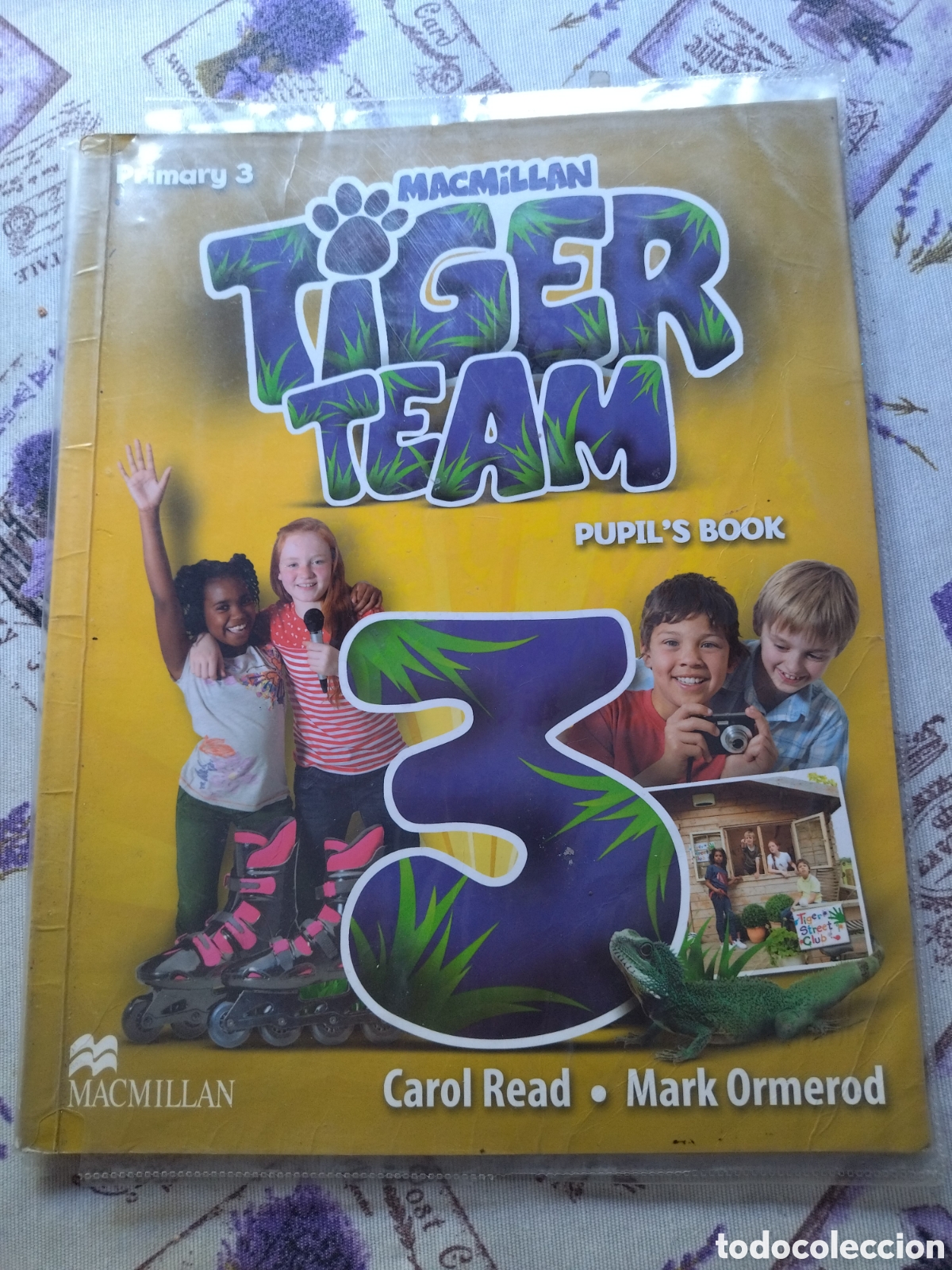 Libros de segunda mano: Libro de ingl&eacute;s Tiger Team. Primary 3. MacMillan - Foto 1
