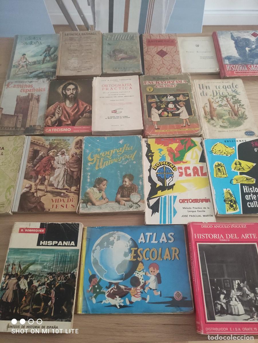 Second hand books: LOTE DE 19 LIBROS DE TEXTO ( HISTORIA DE ESPA&Ntilde;A/HISTORIA DEL ARTE/GEOGRAFIA ETC..Y 1 ATLAS ESCOLAR.