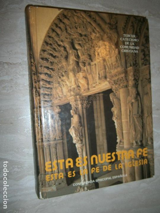 Libros de segunda mano: ANTIGUO LIBRO DE TEXTO - CATECISMO - ESTA ES NUESTRA FE - CG13 - Foto 1