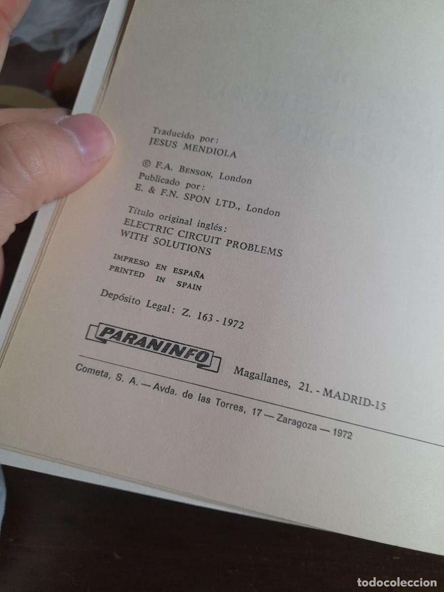 Libros de segunda mano: Libro Problemas de circuitos el&eacute;ctricos con soluciones matem&aacute;ticas editorial Paraninfo - Foto 3