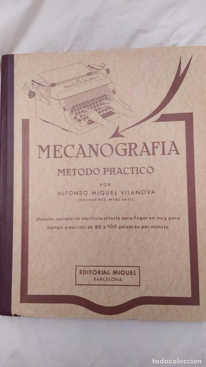 Libros de segunda mano: Libro de mecanograf&iacute;a de la &eacute;poca. - Foto 1