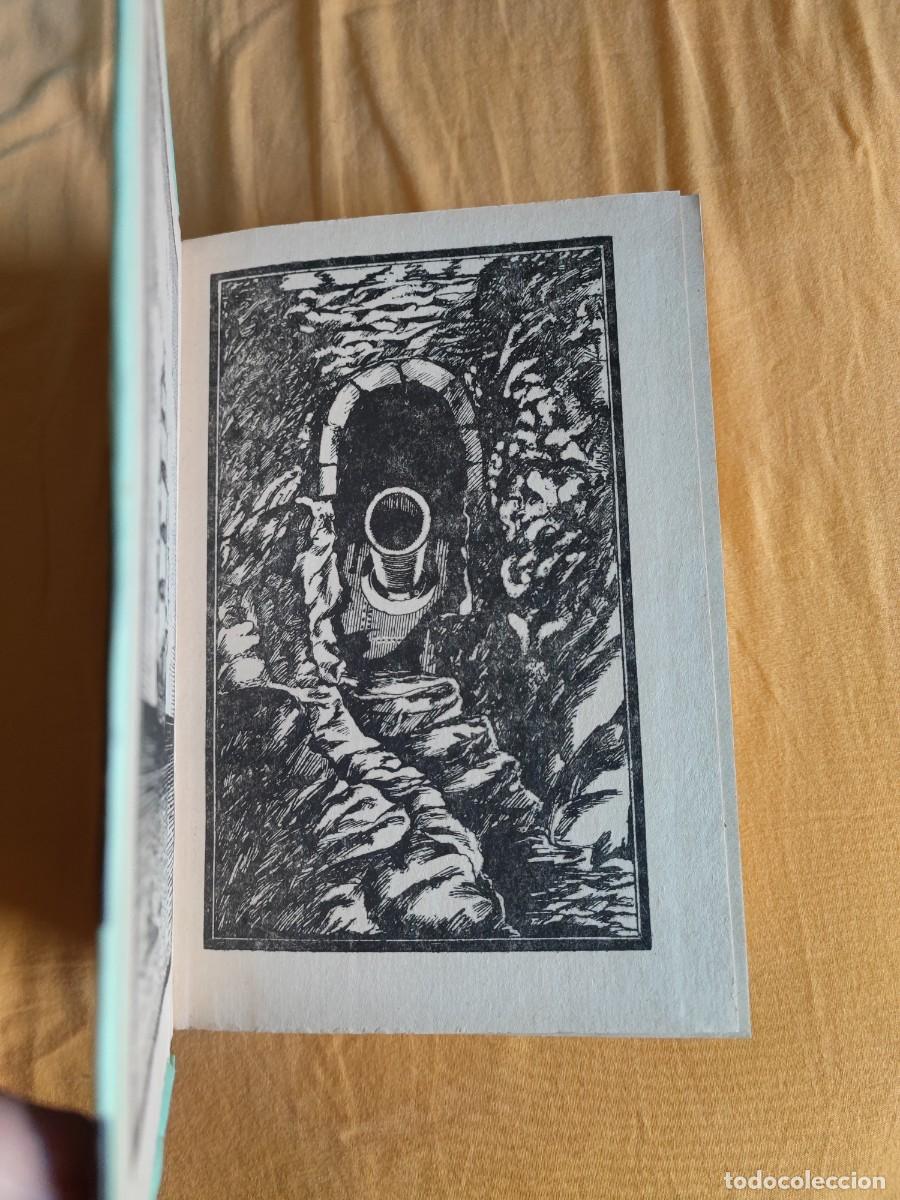 Libros de segunda mano: libro en ruso Короткие романы - Foto 3
