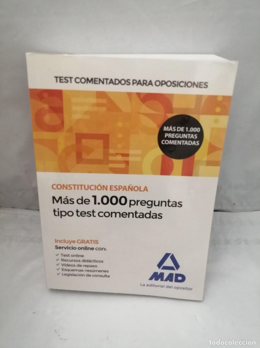 Libros de segunda mano: CONSTITUCI&Oacute;N ESPA&Ntilde;OLA. Test comentados para oposiciones: M&aacute;s de 1000 Preguntas Tipo Test Comentadas - Foto 1