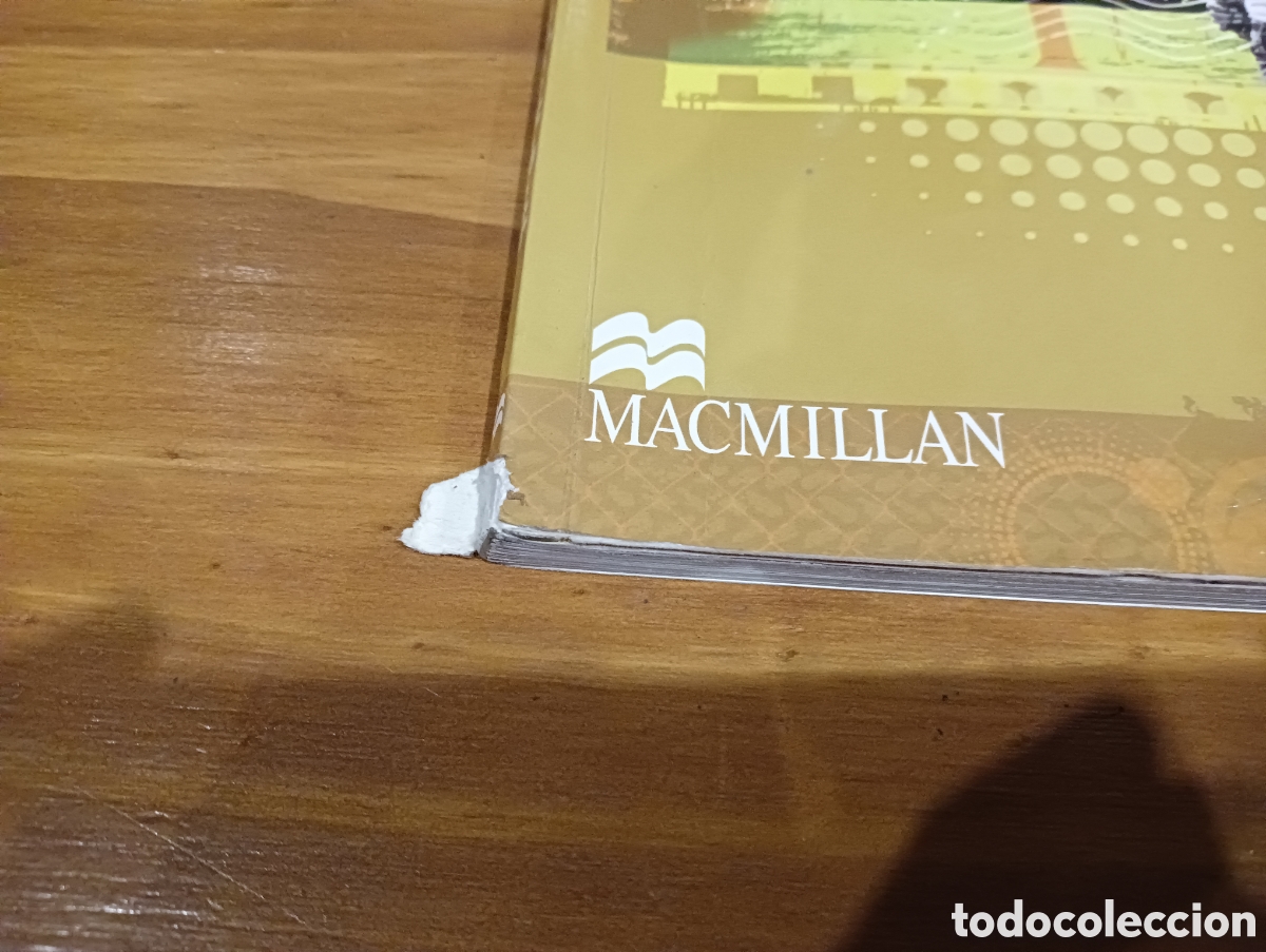 Libros de segunda mano: Voices, Students book 3 , workbook, portfolio - Foto 14