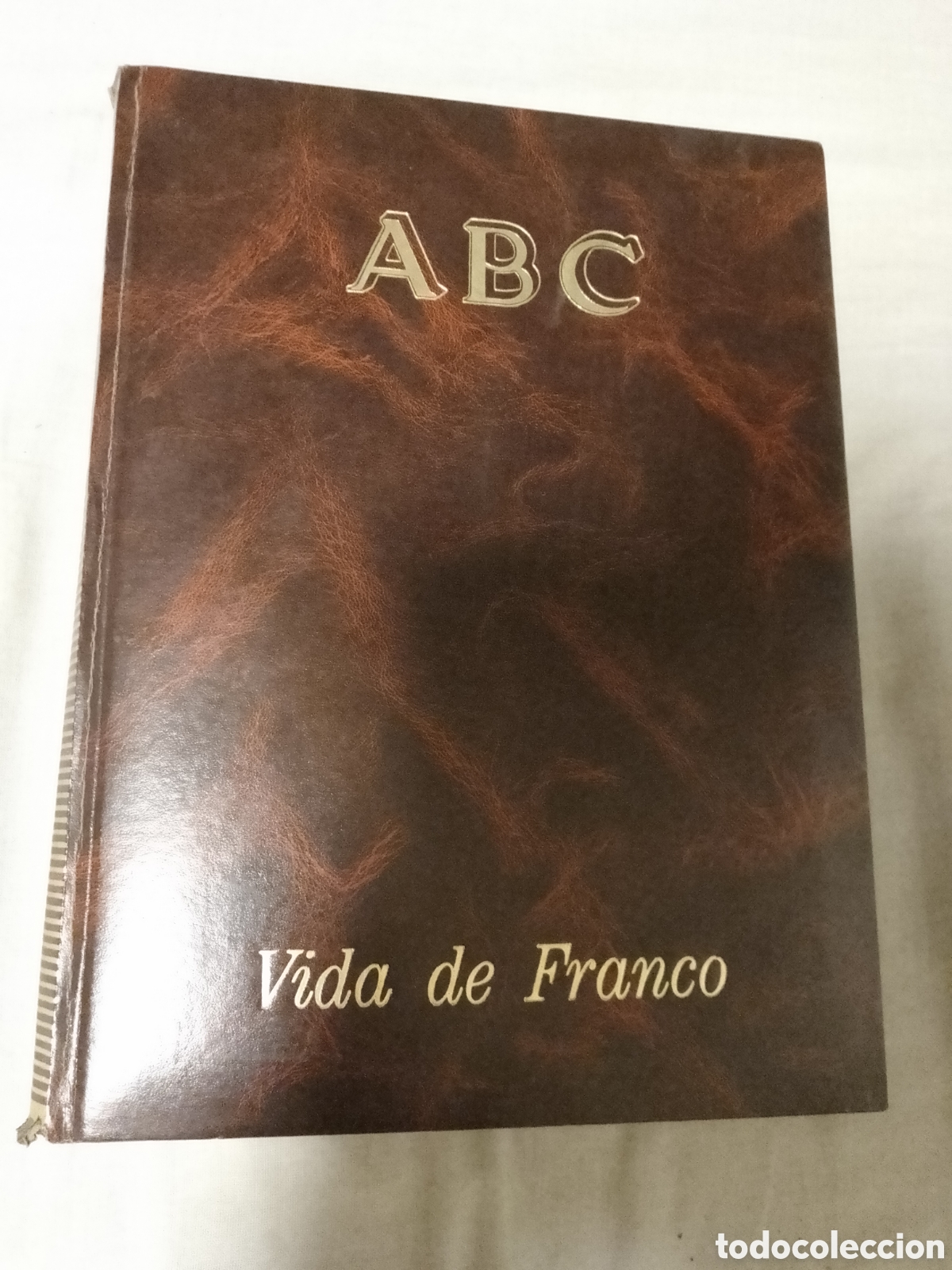 Libros de segunda mano: LIBRO DE LA VIDA DE FRANCO EN 827 PAG - Foto 1