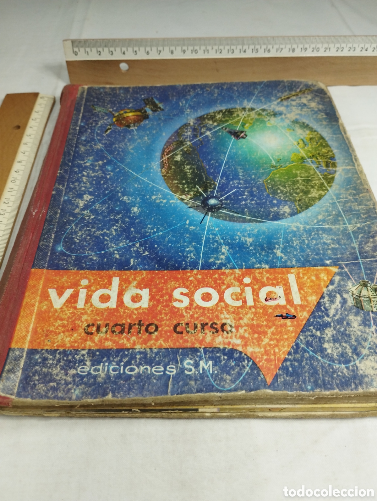 Libros de segunda mano: Vida social, cuarto curso. Ediciones SM. 1967 - Foto 1