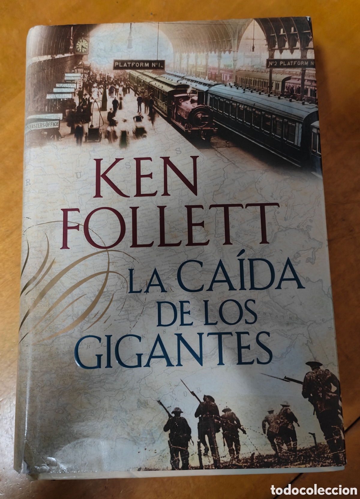 Libros de segunda mano: La ca&iacute;da de los gigantes - Ken Follett - Foto 1