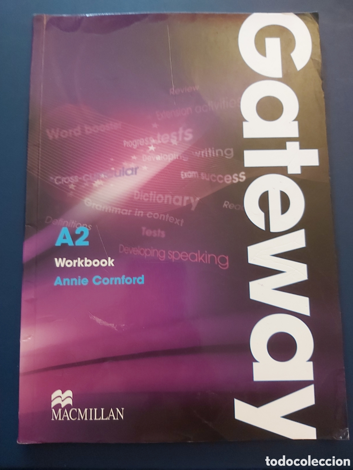 Libros de segunda mano: QUELA LIBRO. STUDENTS BOOK + WORKBOOK A2 GATEWAY MACMILLAN 2011 - Foto 16