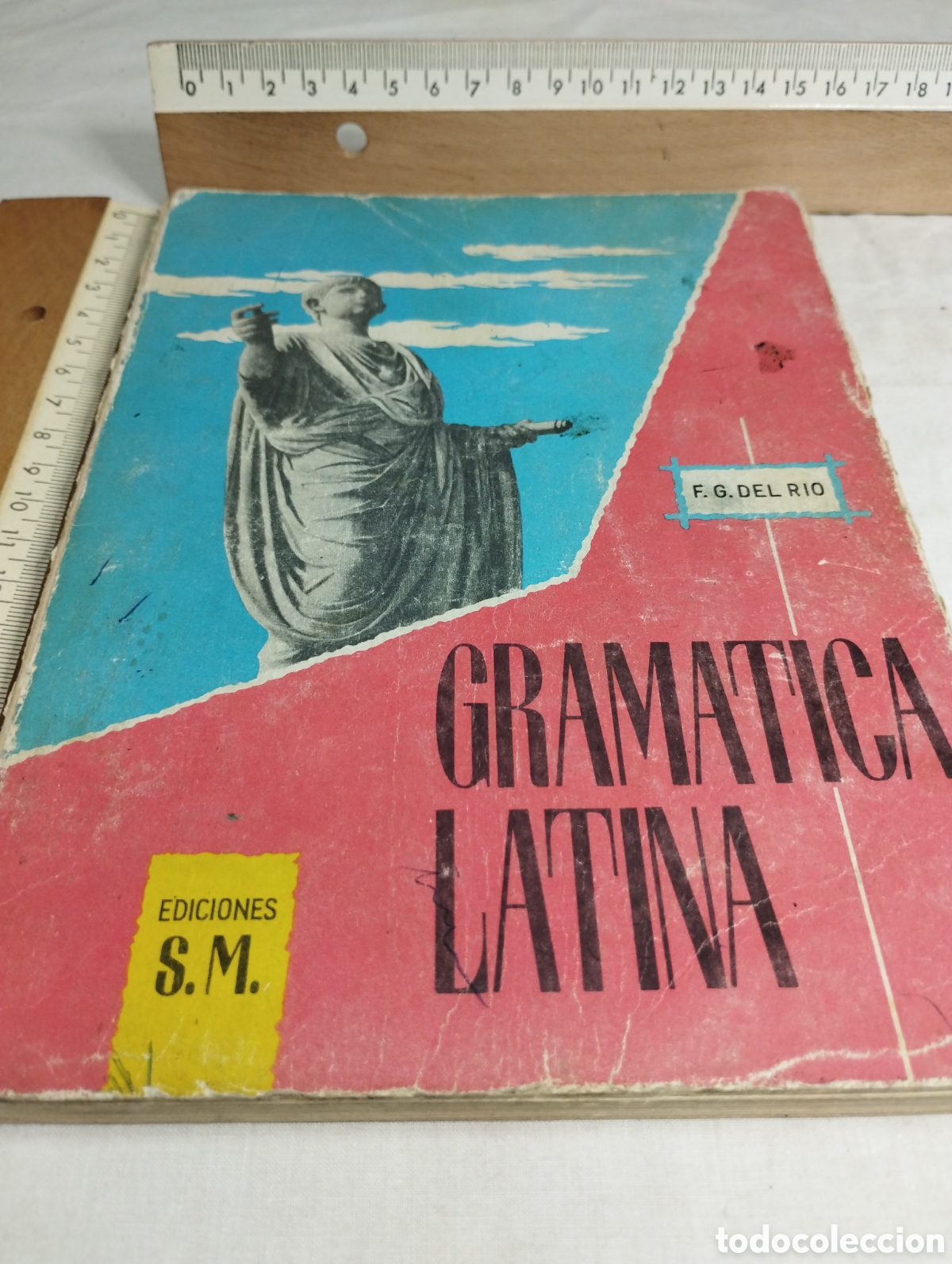 Libros de segunda mano: Gram&aacute;tica latina. F.G. del R&iacute;o. - Foto 1