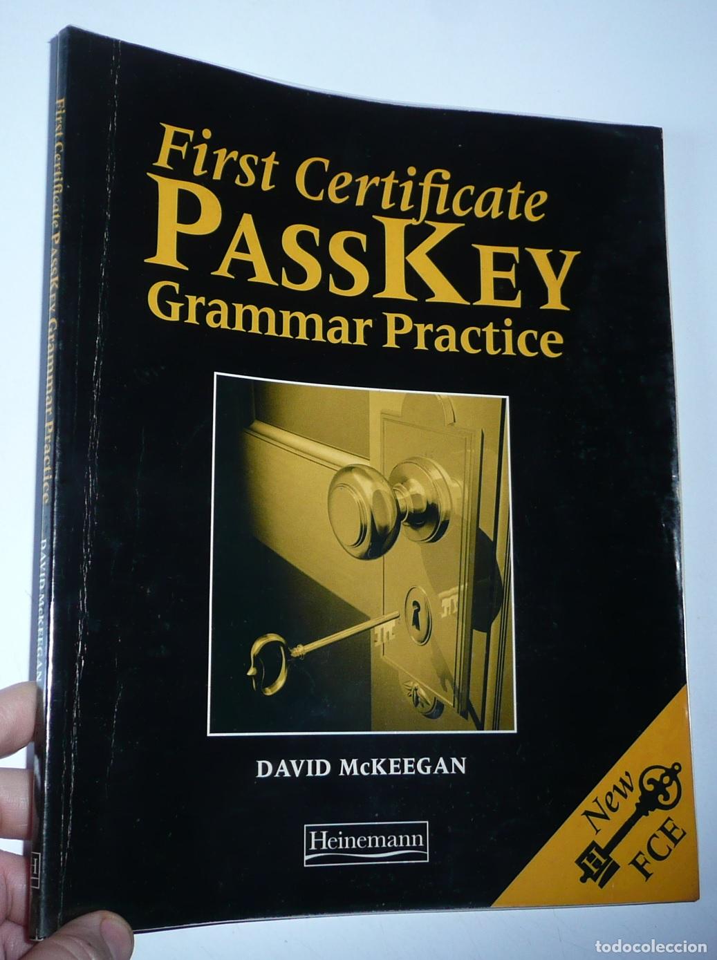 Libros de segunda mano: First Certificate Pass Key (Students book + Grammar Practice Workbook) (Heinemann, 1996) - Foto 4