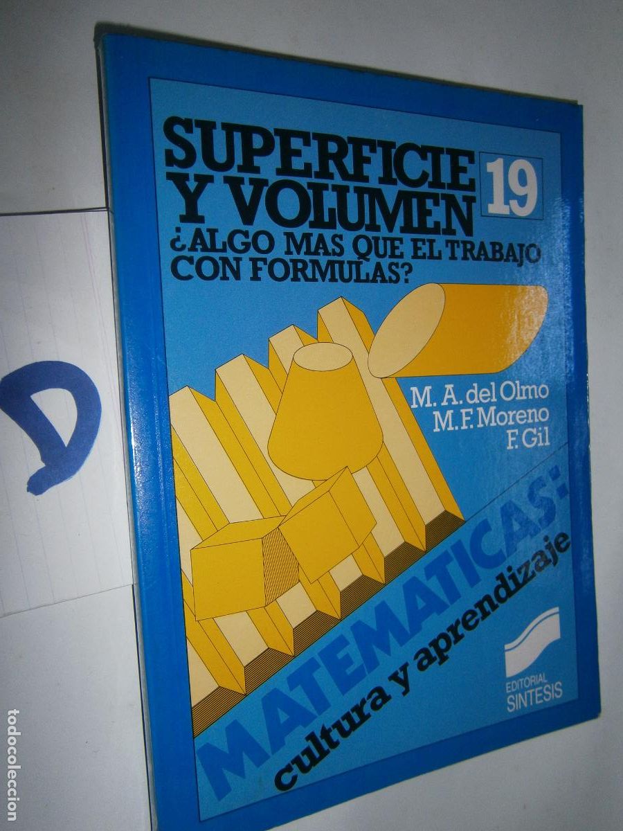 Libros de segunda mano: ANTIGUO LIBRO DE TEXTO - MATEMATICAS (SUPERFICIE Y VOLUMEN) - Foto 1