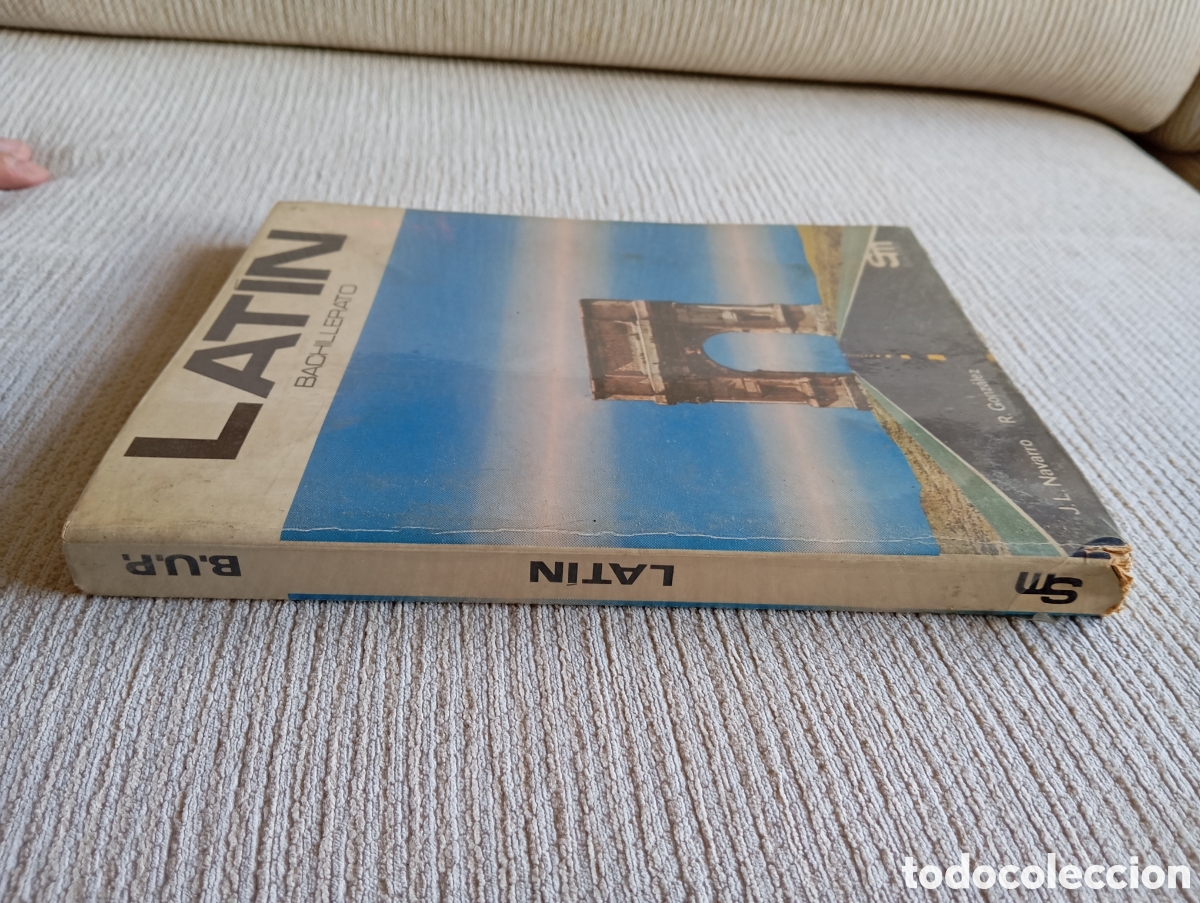 Libros de segunda mano: LATIN BACHILLERATO EDICIONES SM. (1976) - Foto 2
