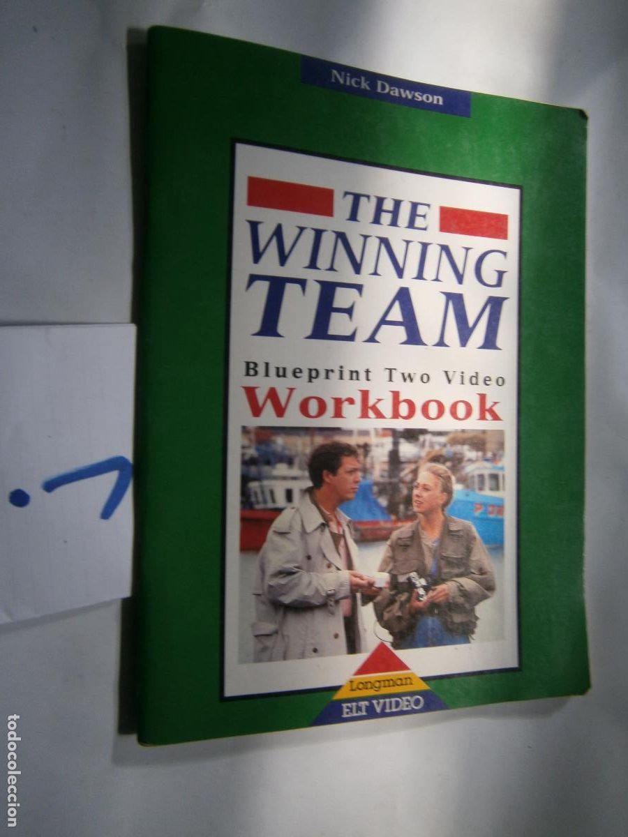 Libros de segunda mano: ANTIGUO LIBRO DE TEXTO - THE WINNING TEAM - Foto 1