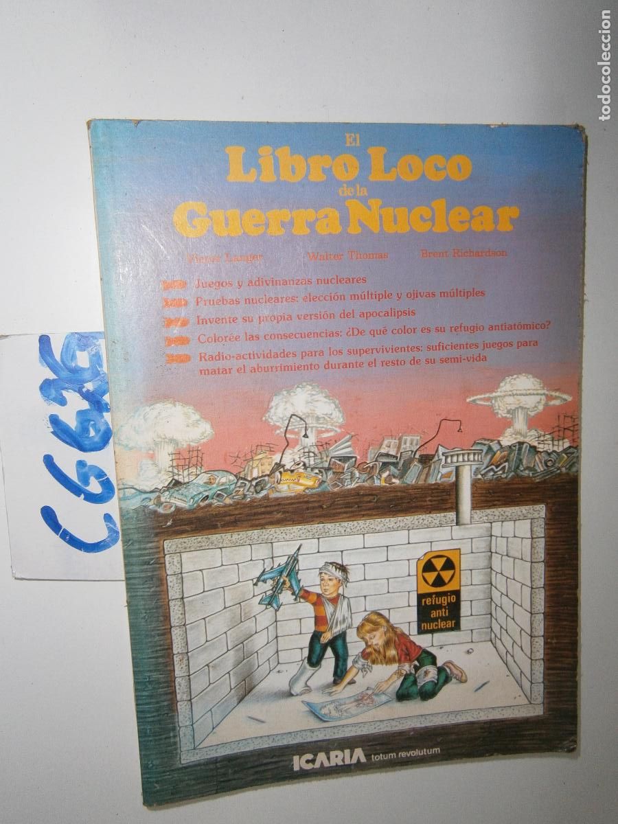 Libros de segunda mano: EL LIBRO LOCO DE LA GUERRA NUCLEAR - Foto 1