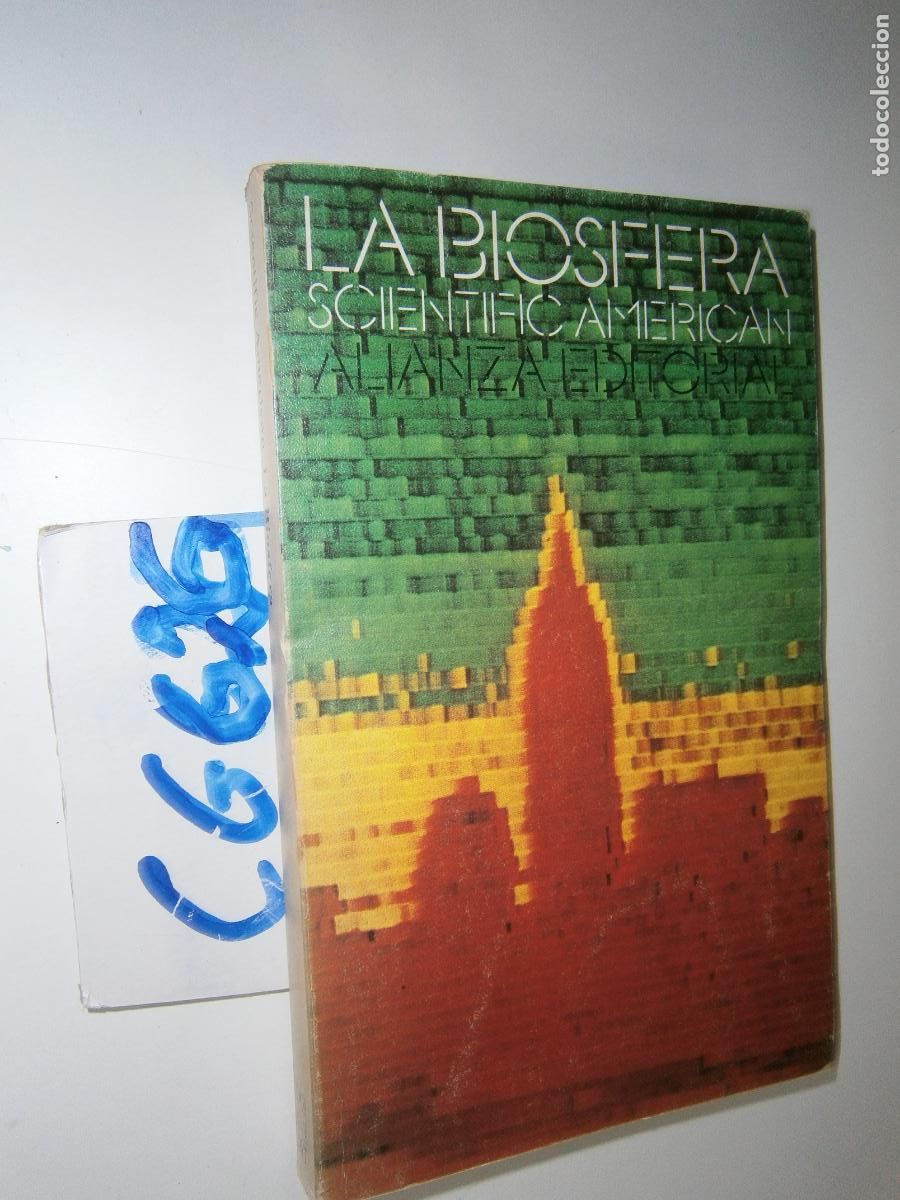 Libros de segunda mano: ANTIGUO LIBRO DE TEXTO - LA BIOSFERA - Foto 1
